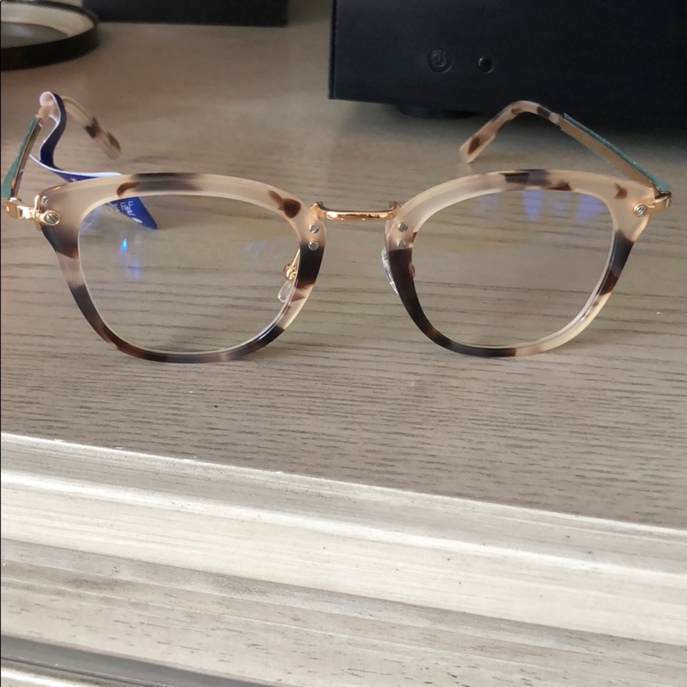 BRAND NEW BLUE LIGHT GLASSES
